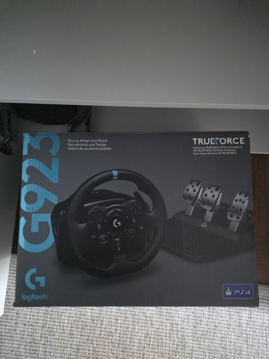 Logitech G923 TRUEFORCE — руль + педали+ручник
