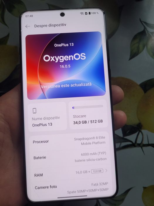 Vând OnePlus 13.