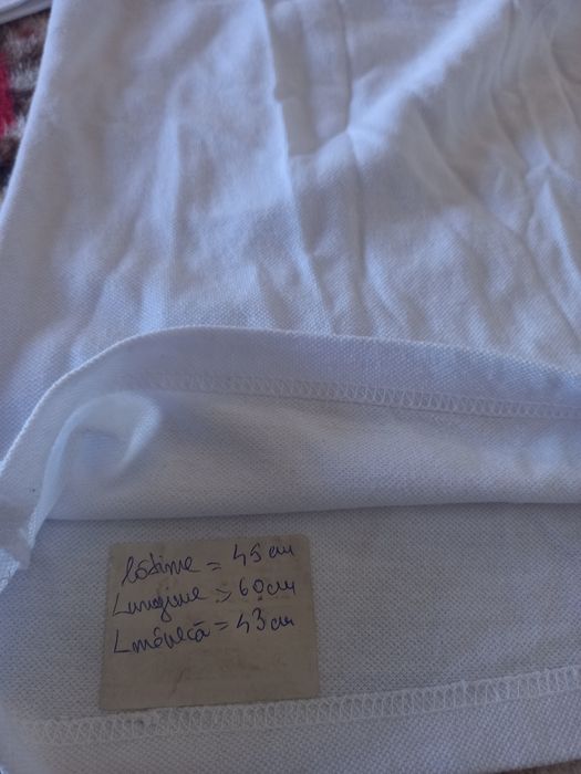 Vând urgent 6 tricouri polo, 9-12 ani