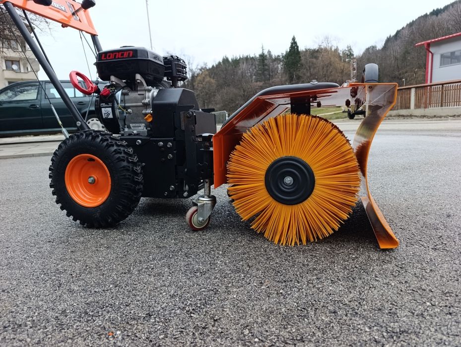 Бензинова метачна машина Fuxtec KM196-set1