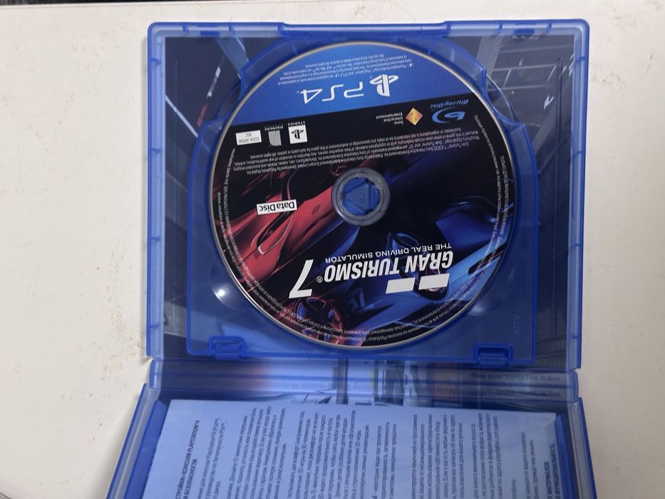Продам GRAN TURISMO 7 ps4