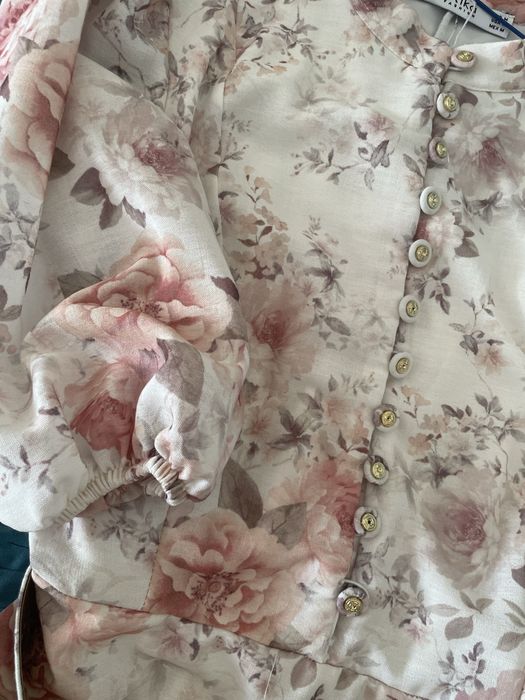 Продается красивое новое платье