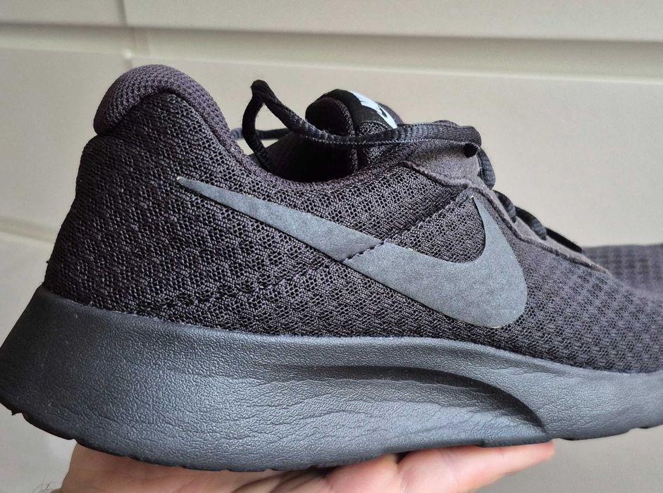 Черни унисекс маратонки Nike (номер 40) - Отлично състояние