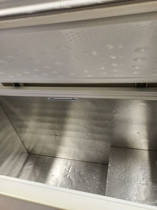 Морозильнюю камеру