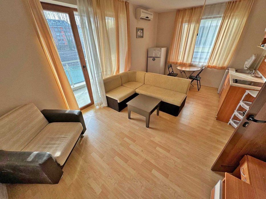 Продава се Двустаен апартамент в Свети Влас - 68 кв.м за 802 €/кв.м - Снимка #1