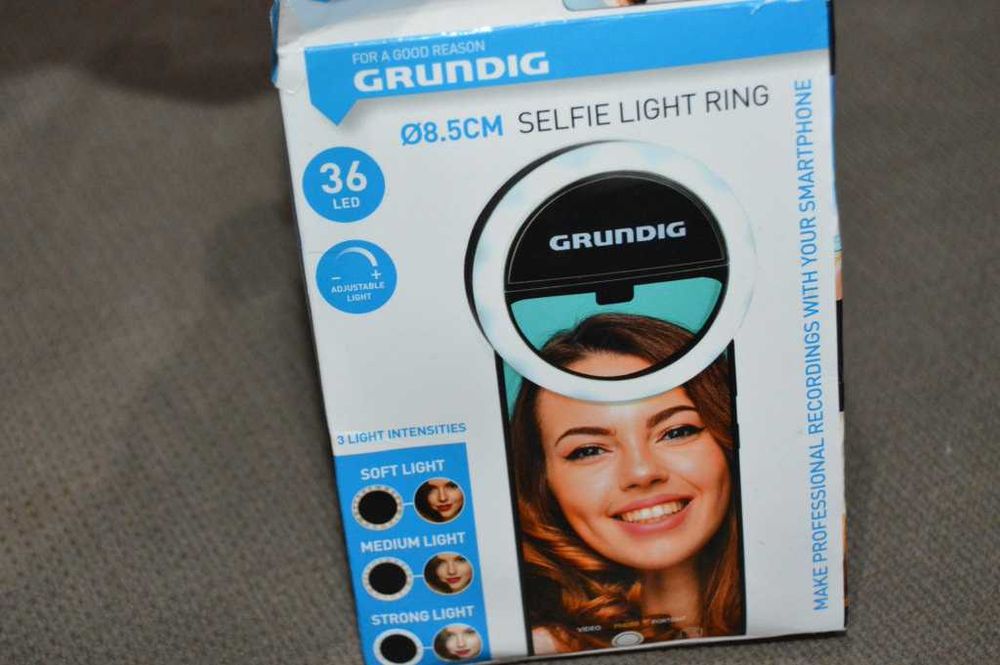 Lampă Circulară LED Selfie Grundig 8.5 cm cu Clips pentru Telefon – 36 LED-uri, 3 Trepte de Lumină
