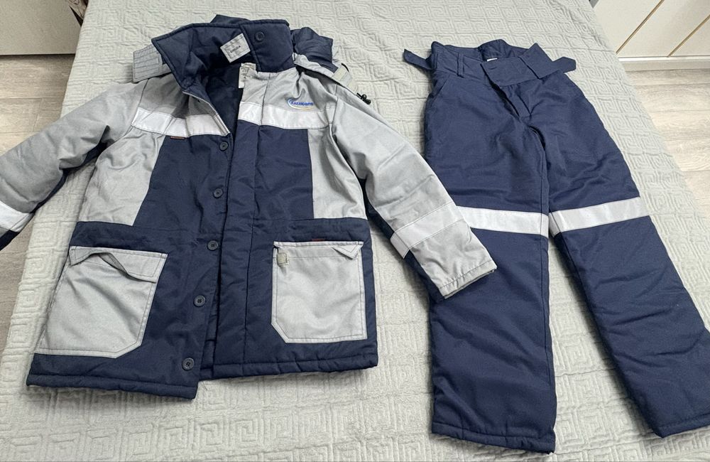 Продается зимняя спец одежда!