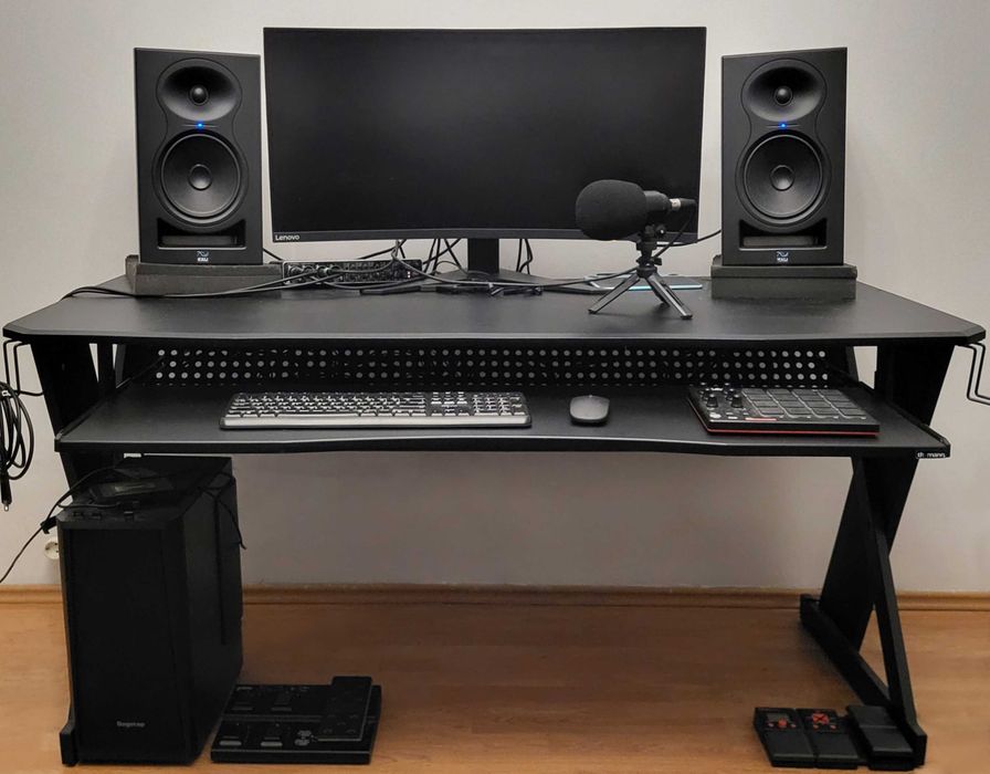 Birou studio Thomann Studio Table XL Black - stare impecabilă