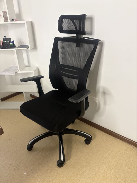 Продам офисную мебель