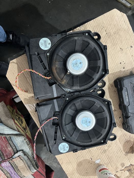 Swbwofer auto bmw sub scaun stare f buna