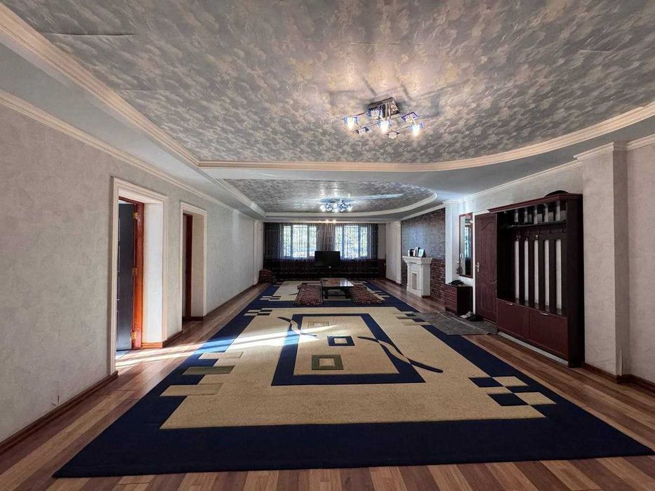 3 хоналик квартира 1 кават кирпичный дом, 5 микр, жомий