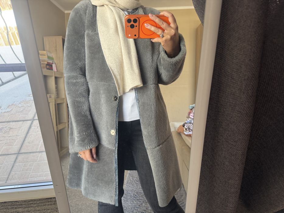 Blana/cojocel miel, doua fete, bleu cu gri, S, ca noua