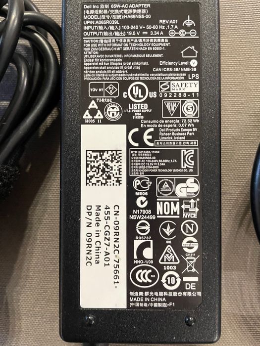 Лаптоп DELL Inspiron