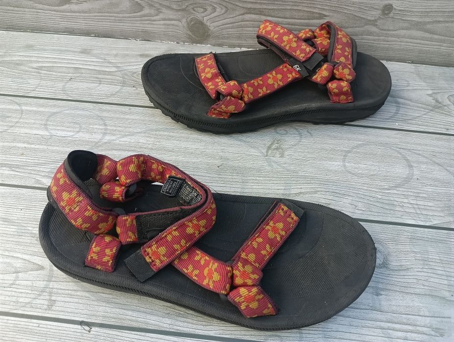 Teva сандали N 36