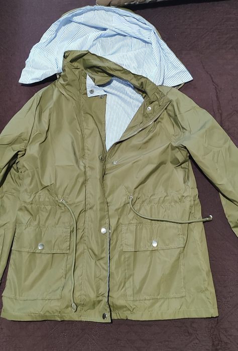 Чисто ново пролетно/лятно дамско яке размер С/М