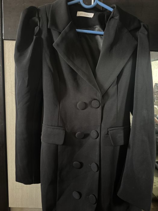 Продам 2 платья