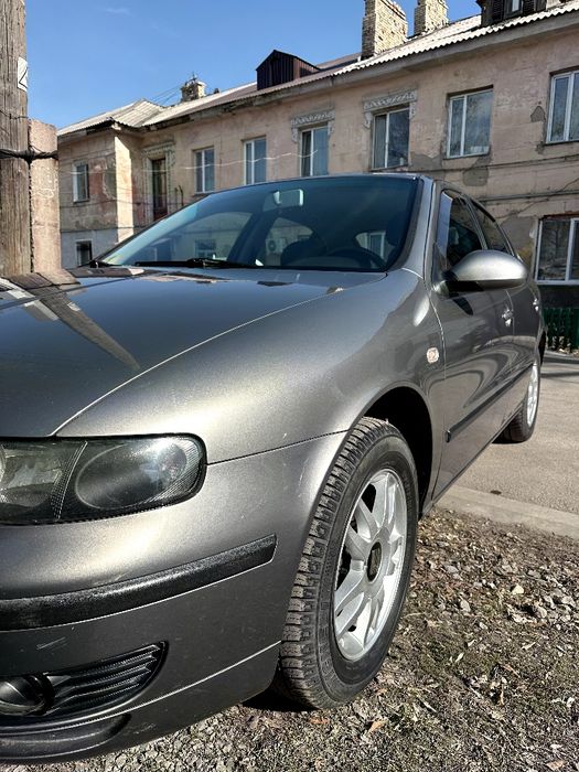 Продам легковой автомобиль