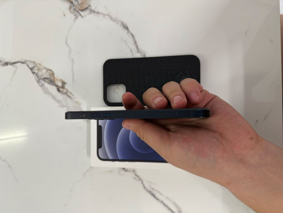 IPhone 12/ Телефон /Айфон 12