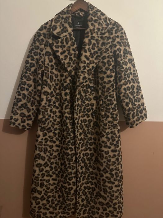 Преходно палто Stradivarius