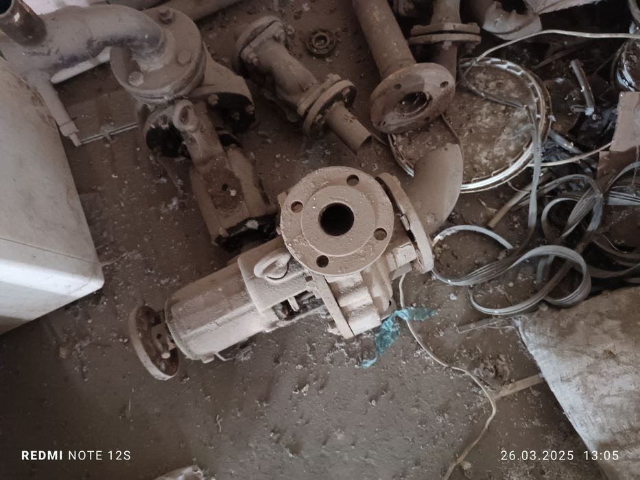 центробежный насос Лар сотилади б/у