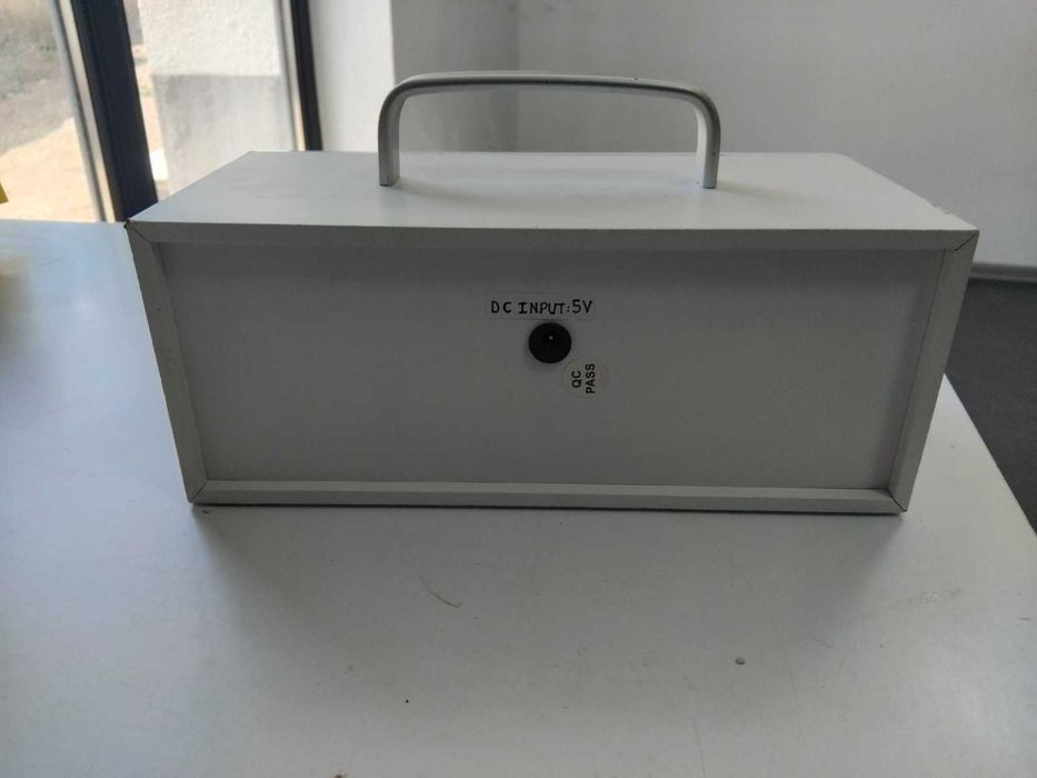Продавам мини bluetooth колонка 2х5W