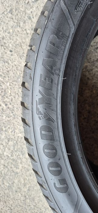 2 anvelope M+S noi Goodyear 245/40/18,dot 2023.Pretul este pe bucata.
