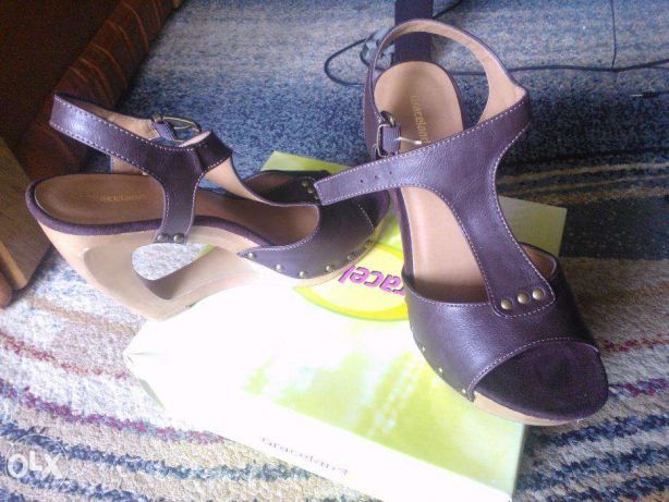 Vand sandale platforma dama noi produs calitate import mar. 38/40 .