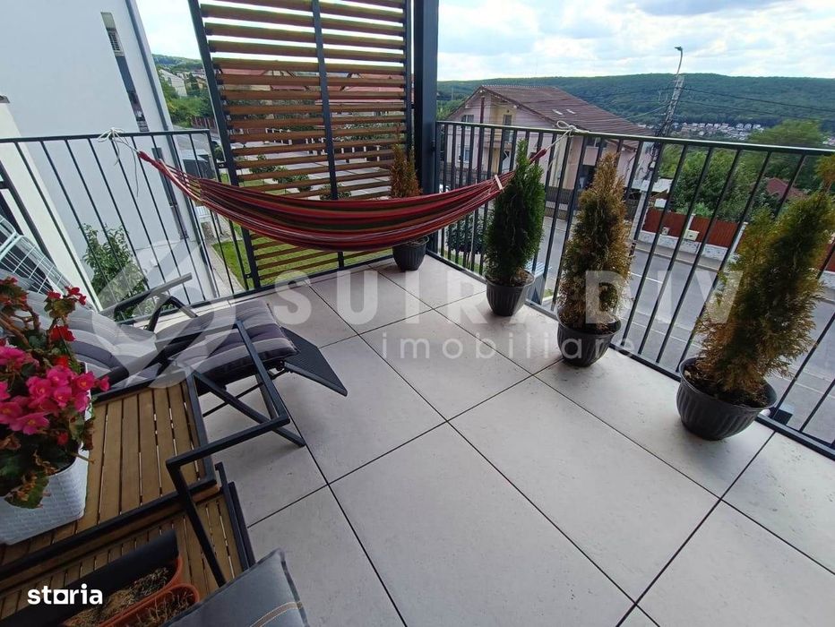 Apartament 4 camere | Terasă 15 mp | Garaj | Zona Europa