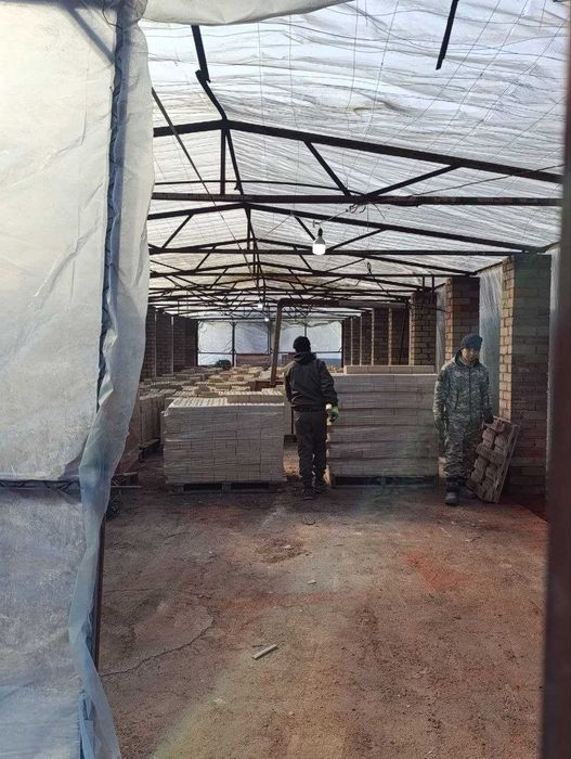 завод - облицовочных кирпичей.