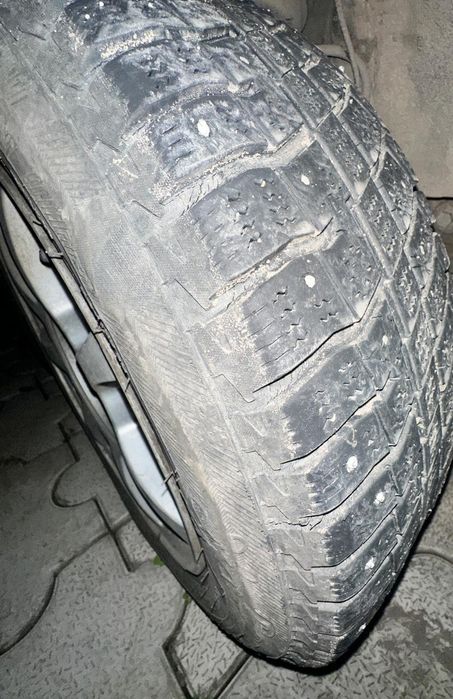 Продам диски с резиной на 15