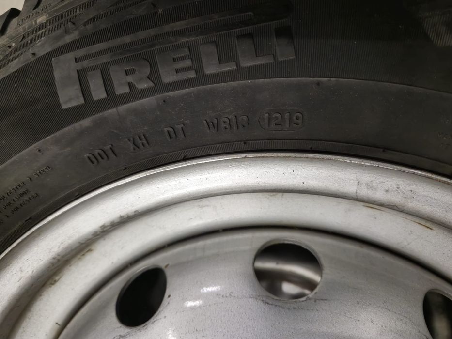 Jante Lada Niva R16 anvelope Pirelli 185 75 16
