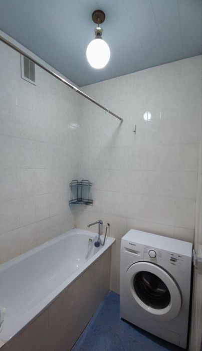 Чиланзар 11-й квартал продается Однокомнатная