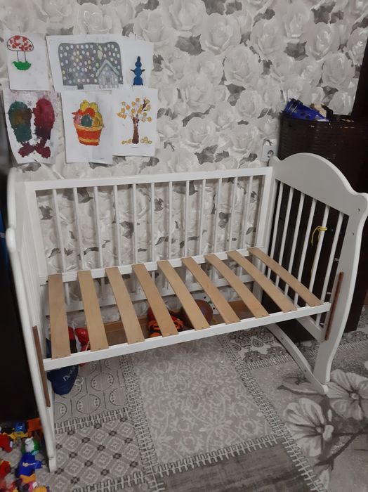 Продам манеж детский.С матрасом.