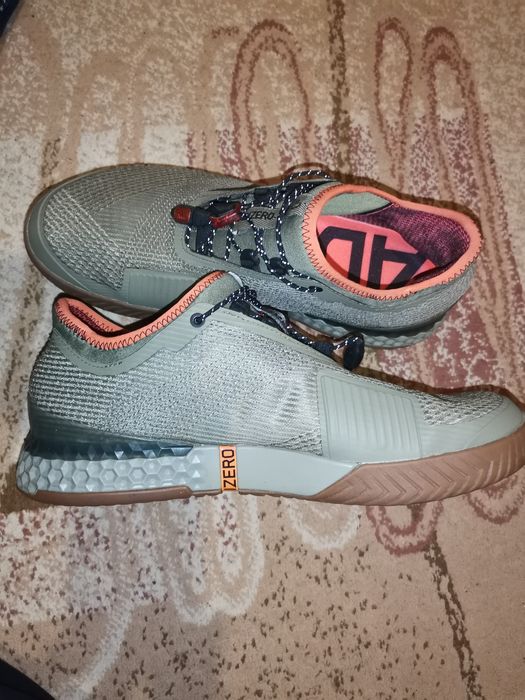 Adidas маратонки