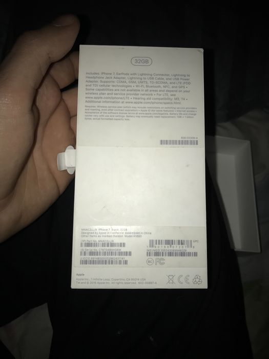 Продам телефон марки в идеале Iphone 7