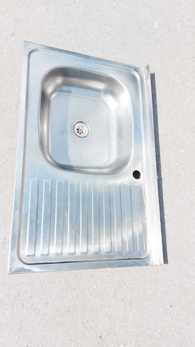 Vând chiuvetă inox bucătărie