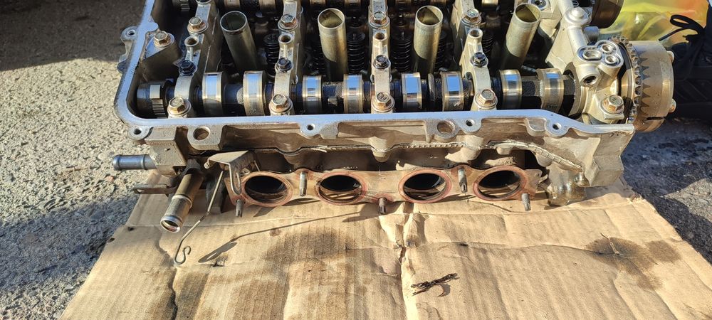 Головка блока цилиндров 2ZR-FE