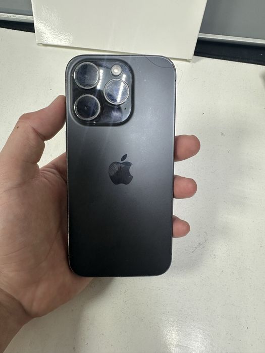 Продам Айфон 15 PRO