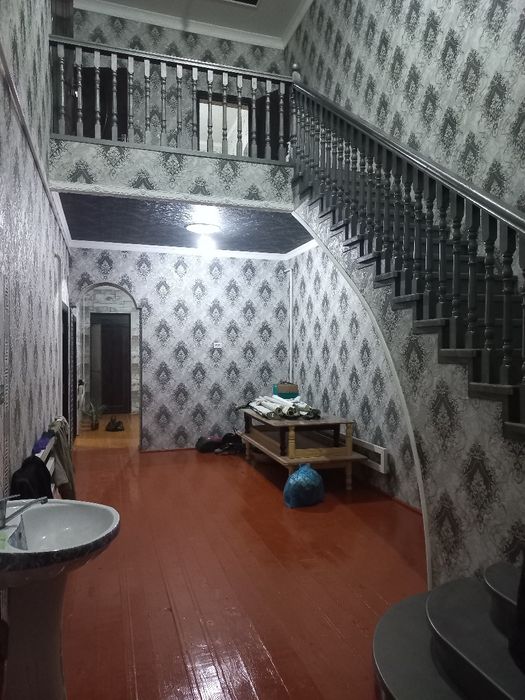 Урганч шахарда 200м/кв ховли 850 млн