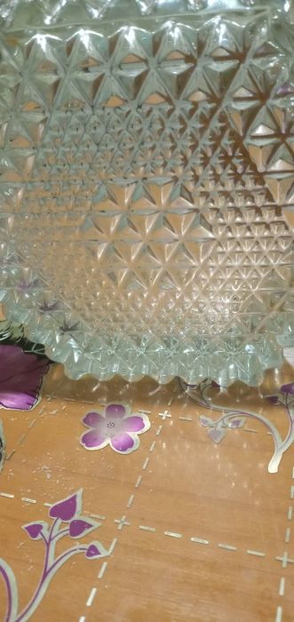 Продам конфетницу