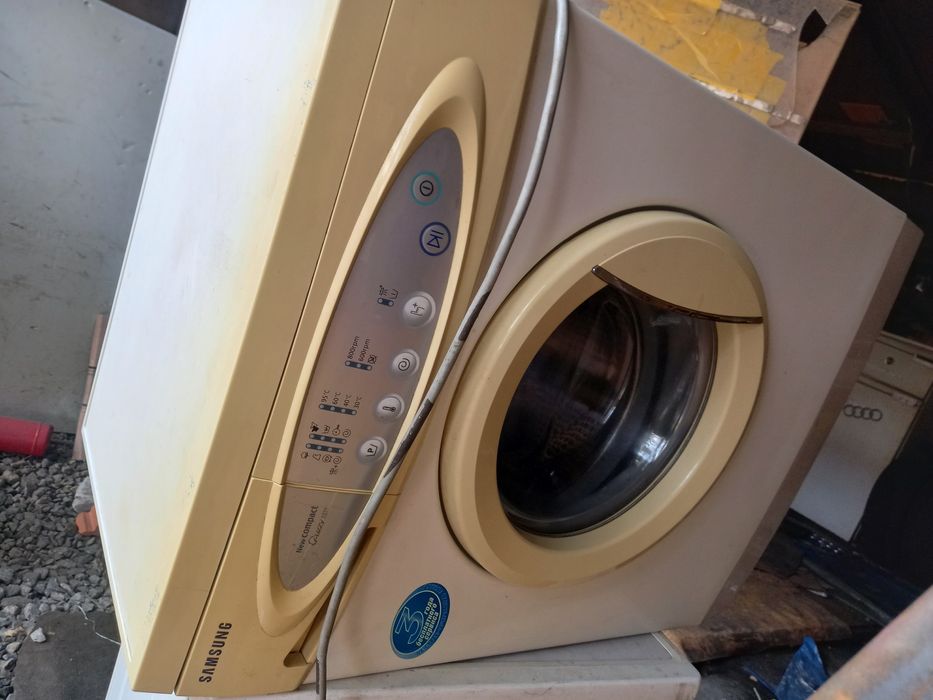 Продам  две машины автомат