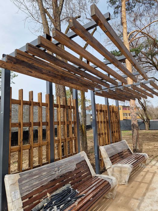 Современная пергола для сада и двора | Металл + дерево