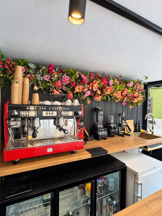 !!! Afacere la cheie - Coffee Shop de închiriat – ultracentral, Buzău, strada Cuza Vodă