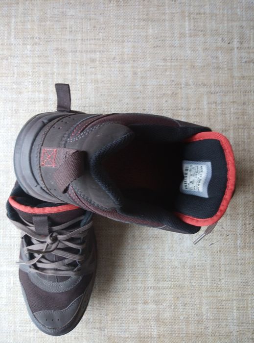 Продам кроссовки, новые, оригинальные, Nike..