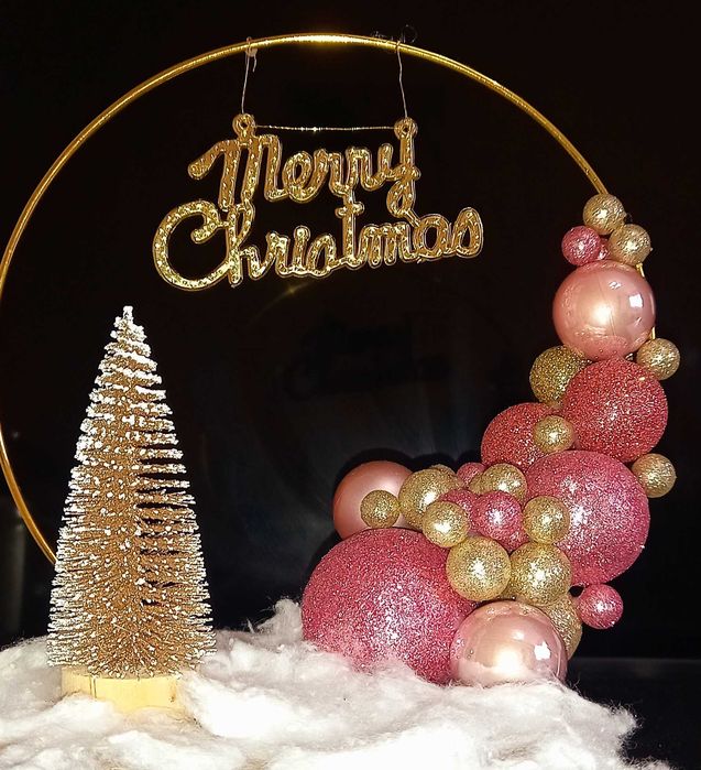 Коледни украси подаръци свещници