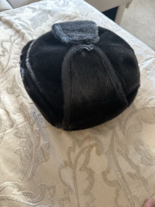 Продам шапку (кажется нерпа)