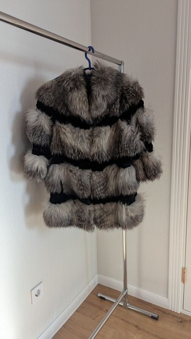 Продам шубу чернобурка