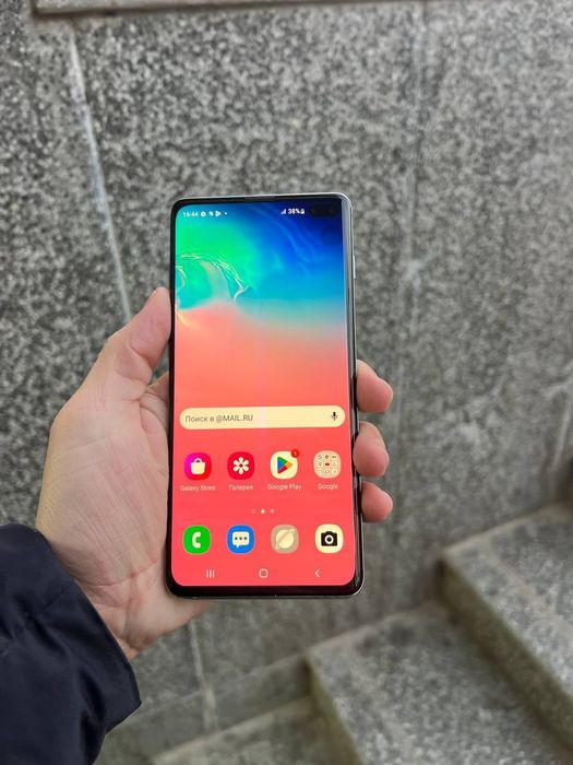 Samsung s10+ sotiladi
