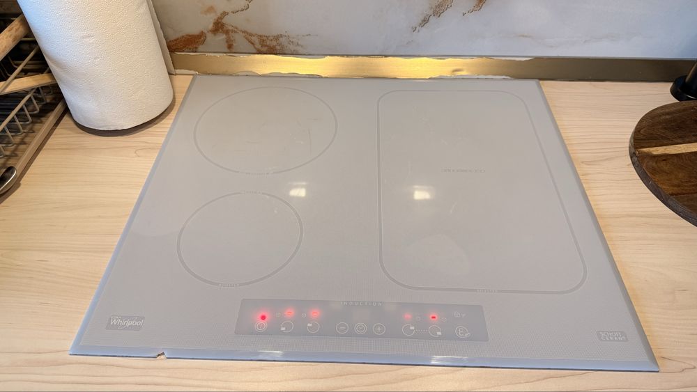 Vand Plită inducție Whirlpool ACM808/BA/WH, 58 cm, 7.2 kW, FlexiCook, Booster, albă