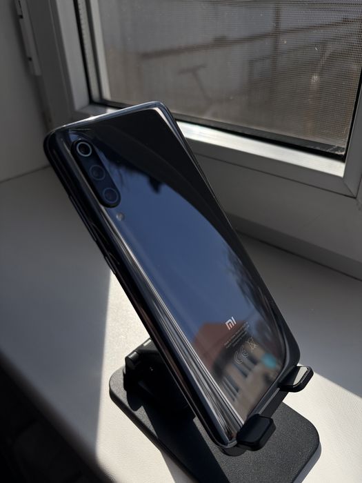 Xiomi Mi 9 64gb (6gb)